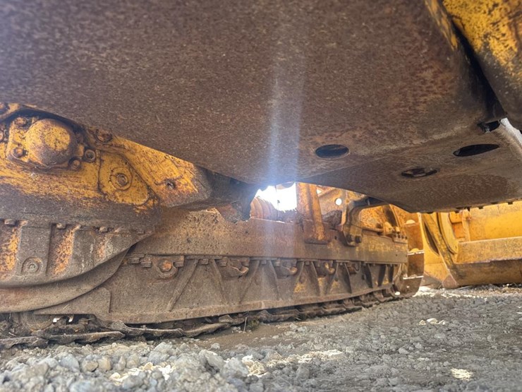 john-deere-300-image-42