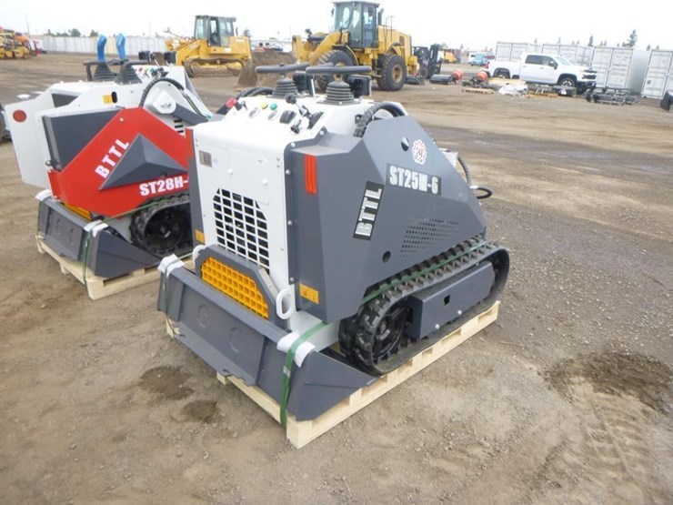 bttl-stm25-6-skid-steer-track-loader-image-3