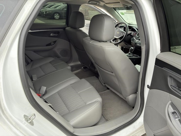 2019-chevrolet-impala-sedan-image-9