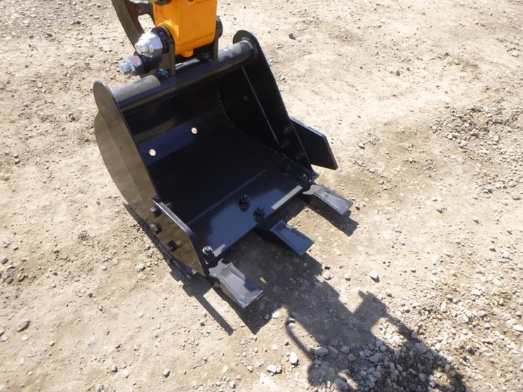 2025-vicsec-vc13-hydraulic-excavator-image-9