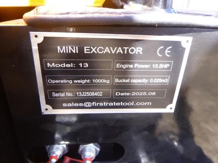 2025-vicsec-vc13-hydraulic-excavator-image-28