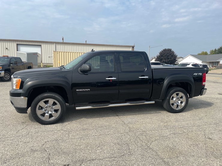 #1966-•-2011-gmc-sierra-(has-wi-title)-(of)-image-8