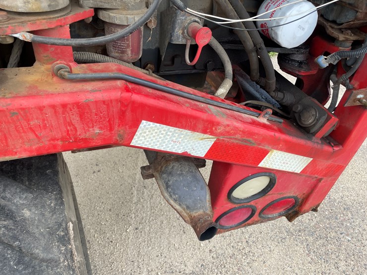 #1020-•-2002-moffett-piggy-back-forklift-image-15
