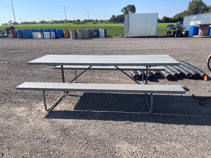 #6644-•-picnic-table-image-4