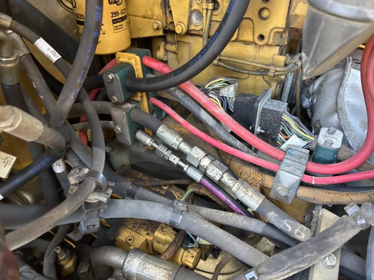 caterpillar-cb54-image-37