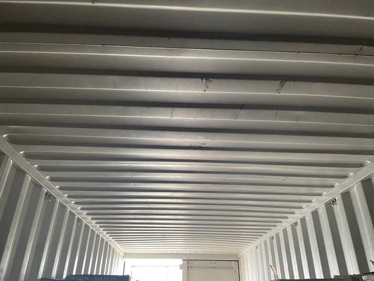 #1042-•-40'-standard-height-shipping-container-image-10