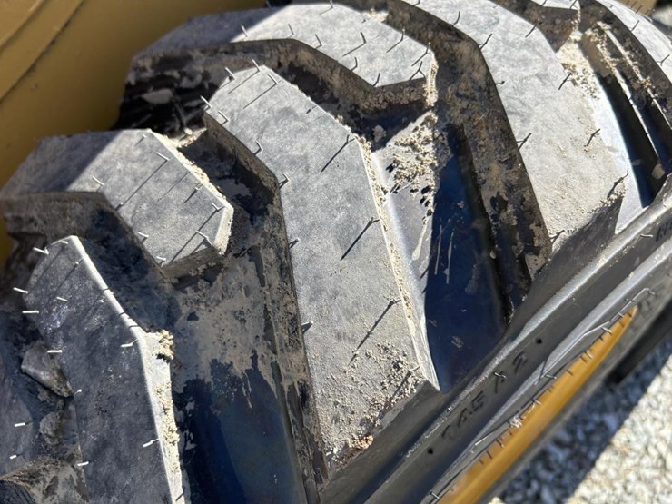 caterpillar-236-image-43