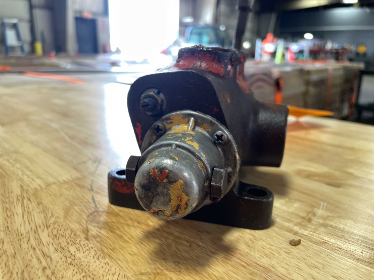 #5543-•-log-splitter-hydraulic-valve-(cw)-image-8