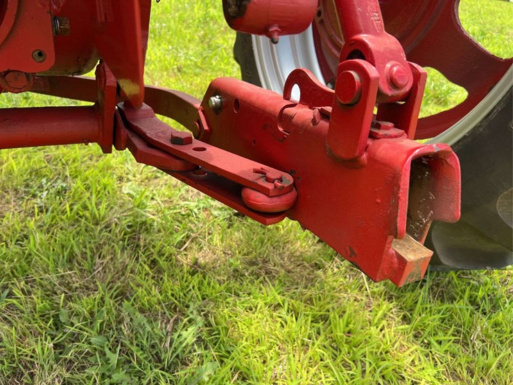 farmall-560-image-45
