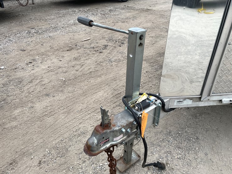 #1026-•-2019-forest-river-23'-v-nose-aluminum-trailer-(has-wi-title)-image-9