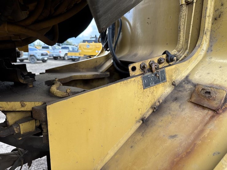 caterpillar-950h-image-36
