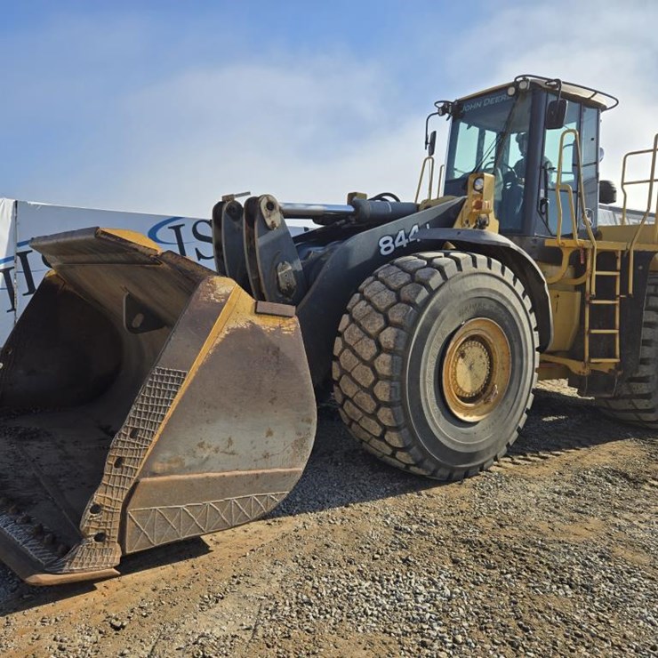 2007 DEERE 844J