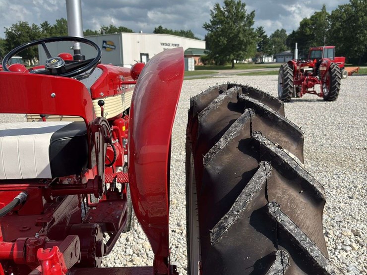 farmall-240-image-61