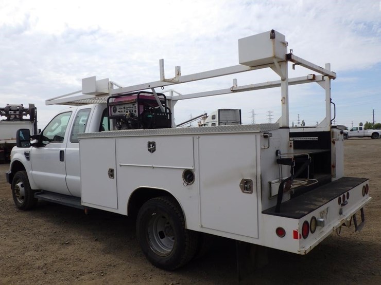 2010-ford-f350-image-4