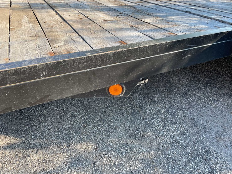 #1975-•-16'-flatbed-trailer-(has-wi-title)-(of)-image-23