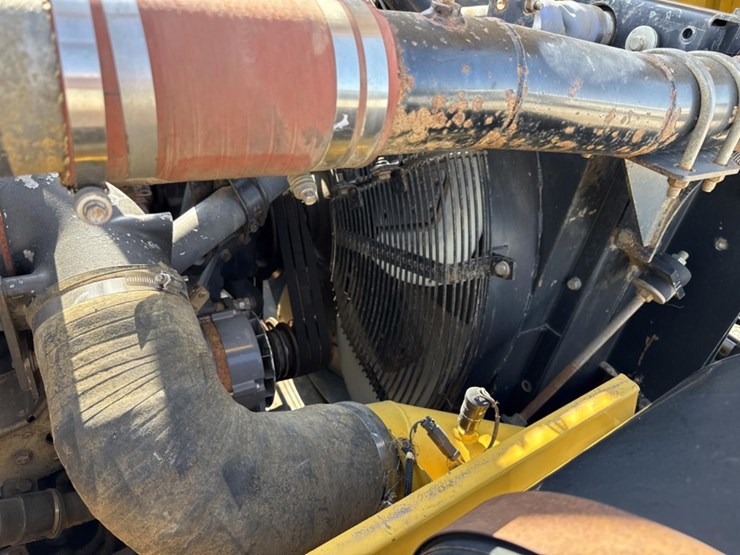komatsu-hm400-2-image-22