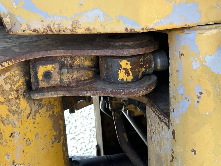 caterpillar-930-image-22