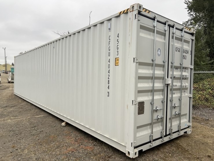 2025-40'-high-cube-shipping-container-image-2