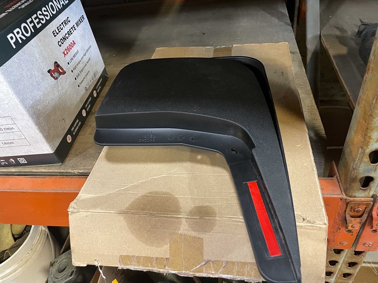 #5500-•-f150-mud-flaps-(pr4)-image-5