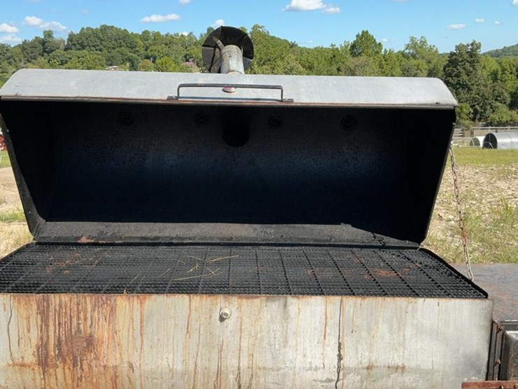 #110-•-bbq-smoker-and-trailer-image-25