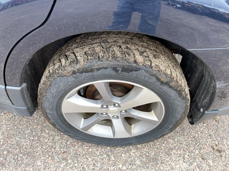 #1037-•-2014-subaru-outback-(wi-title-in-delay)-image-14
