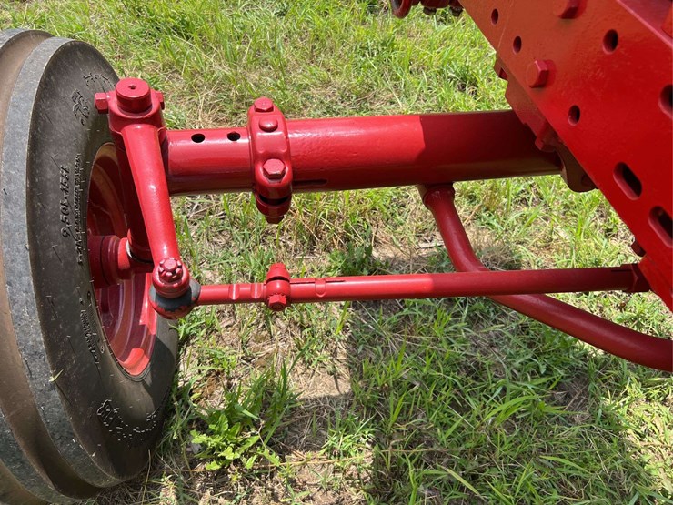 farmall-560-lp-image-23