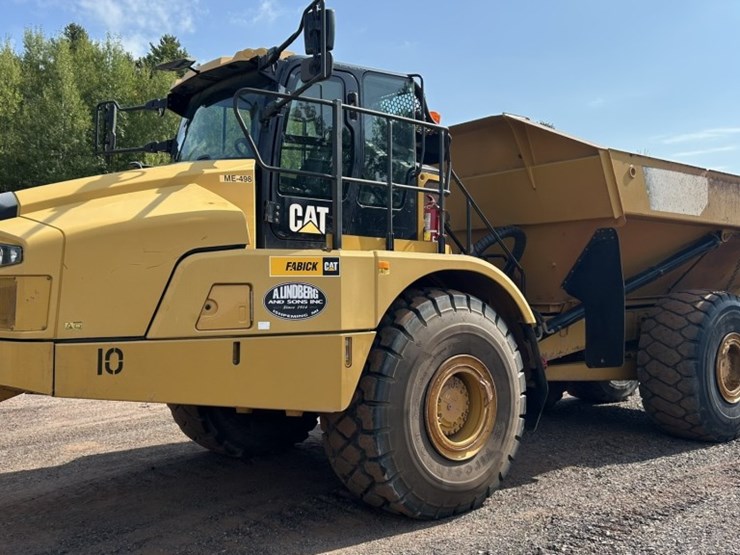 caterpillar-745-image-1