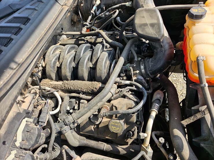 2016-ford-f150-image-28