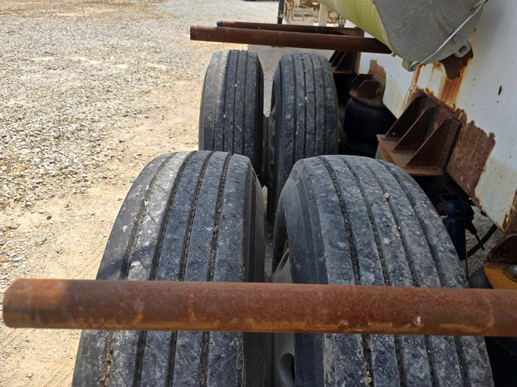#16593-•-1970-mississippi-tank-company-gas-tank-trailers-image-87