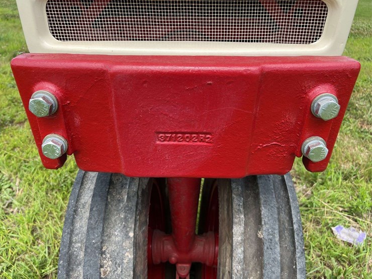 farmall-560-image-10