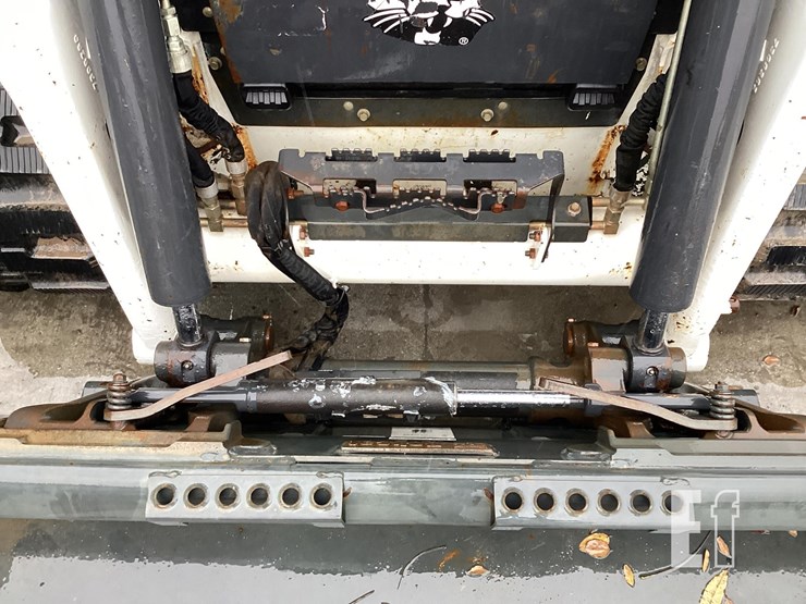 2020-bobcat-t76-image-10
