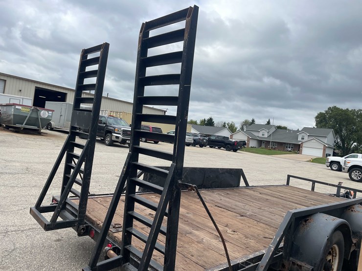 #1978-•-2002-reliable-welding-2-axle-trailer-(has-wi-title)-image-12