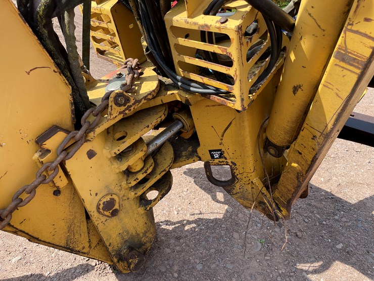 #8203-•-vermeer-b930-backhoe-attachment-image-16
