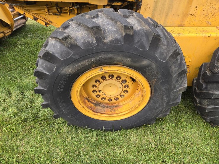 #1232-•-john-deere-jd770-grader-image-63
