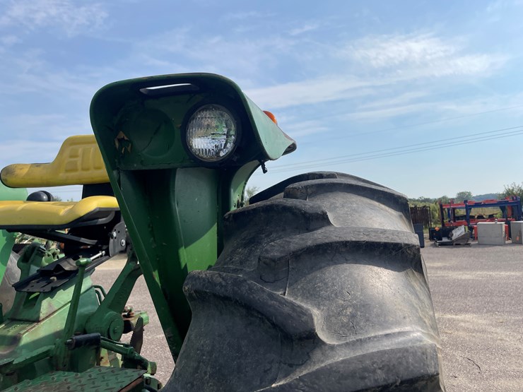john-deere-2840-image-12