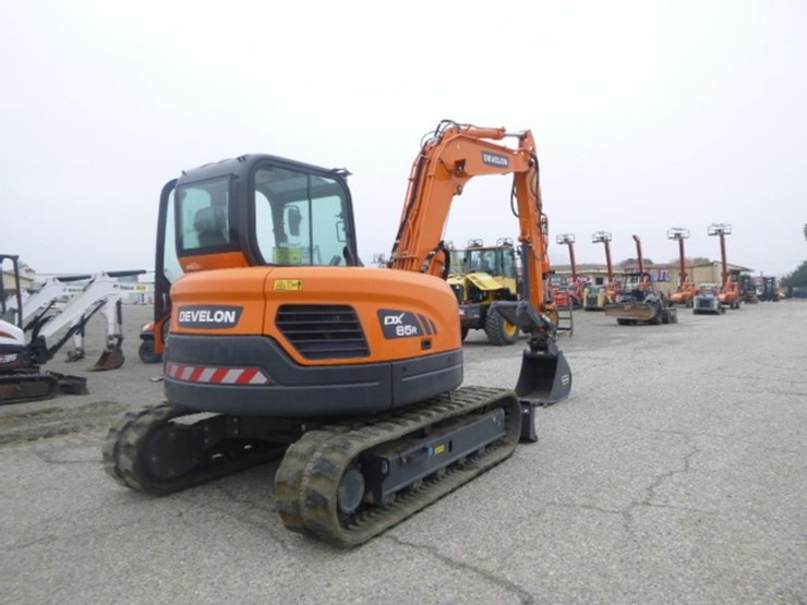 2023-develon-dx85r-3-hydraulic-excavator-image-3