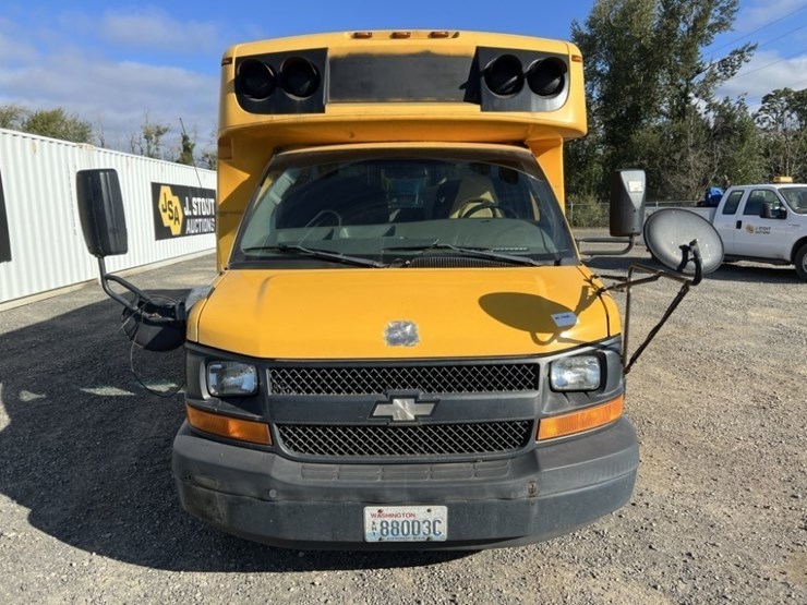 2008-chevrolet-express-school-bus-image-8