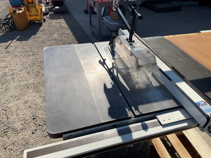 #6781-•-delta-table-saw-image-4