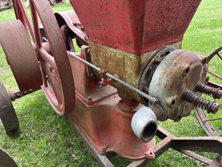 8hp-associated-image-15