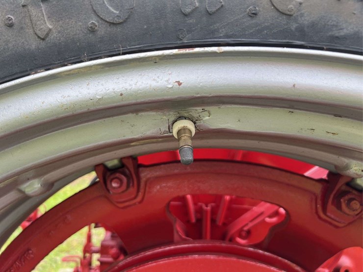 farmall-560-diesel-image-42