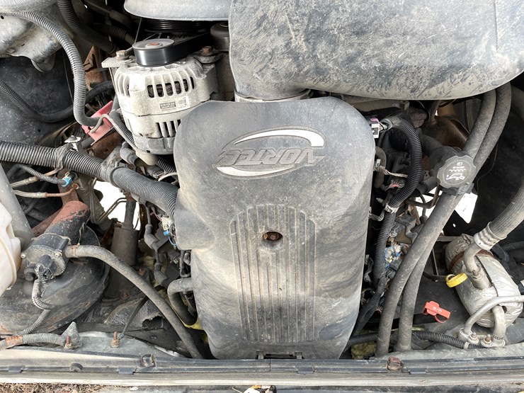 #1014-•-2003-chevy-extended-cab-pickup-truck-(has-wi-title)-image-32