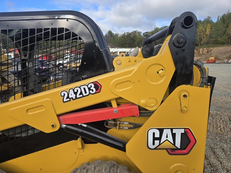 caterpillar-242d3-image-21