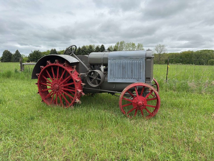 mccormick-deering-22-36-image-2