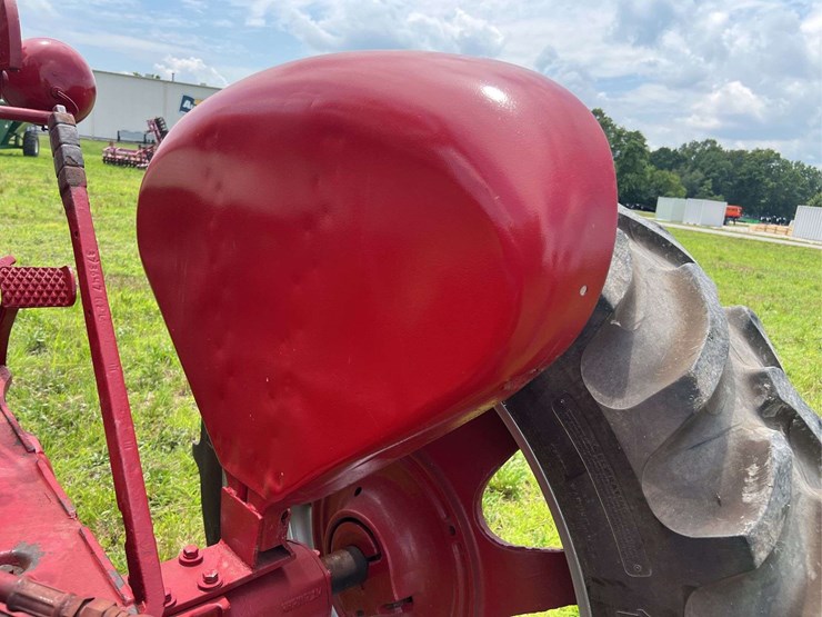 farmall-560-image-43