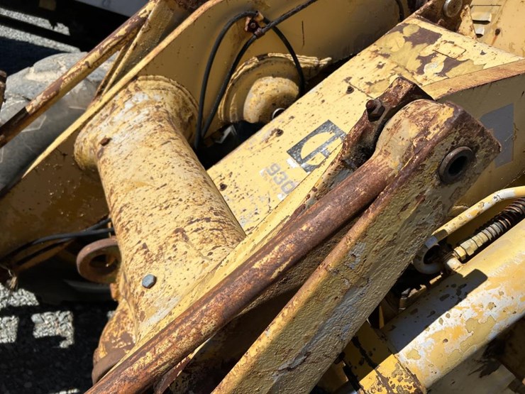 caterpillar-930-image-16