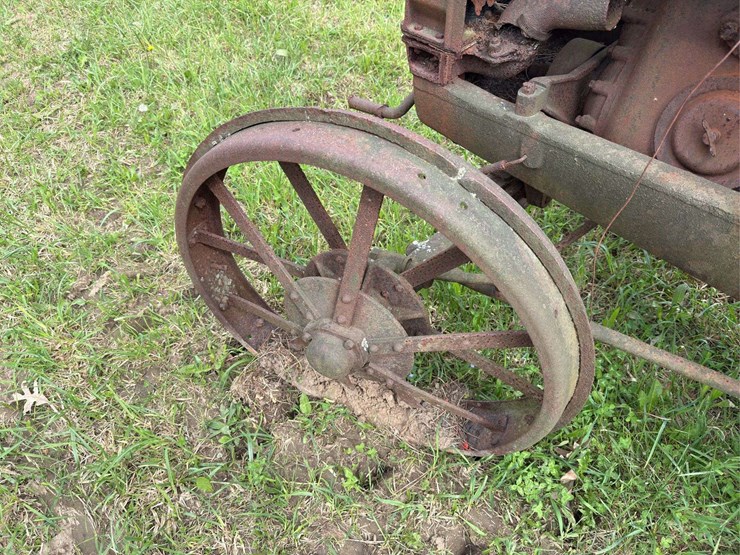 mccormick-deering-10-20-image-11