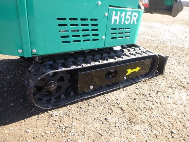 2025-agt-h15r-hydraulic-excavator-image-26