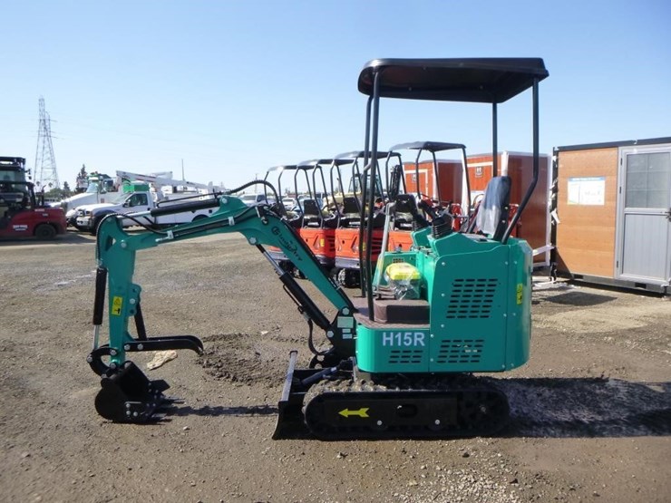 2025-agt-h15r-hydraulic-excavator-image-5