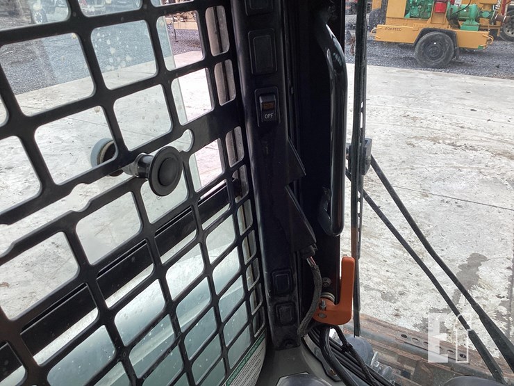 2018-bobcat-t650-image-17