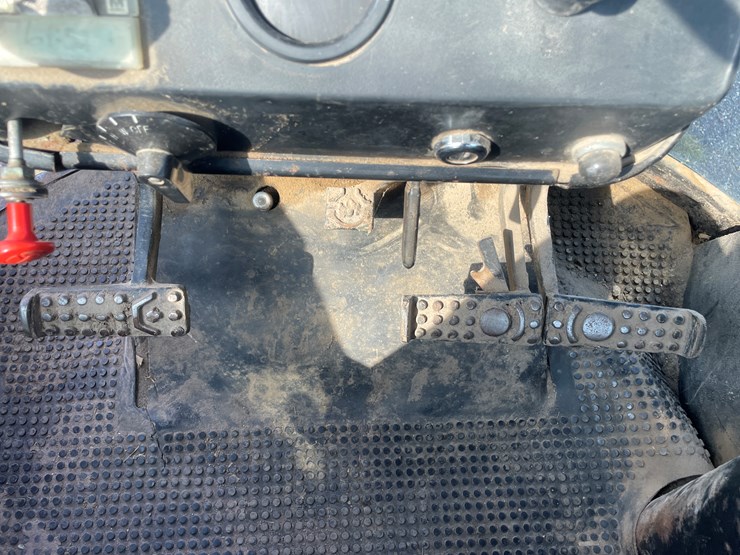 john-deere-4230-image-44